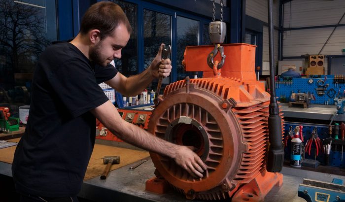 Reparatur bei Nacht Reparatur bei Nacht